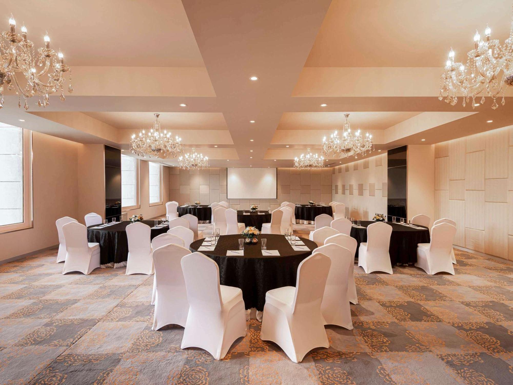Grand Mercure Bengaluru At Gopalan Mall - An Accor Brand Exterior photo